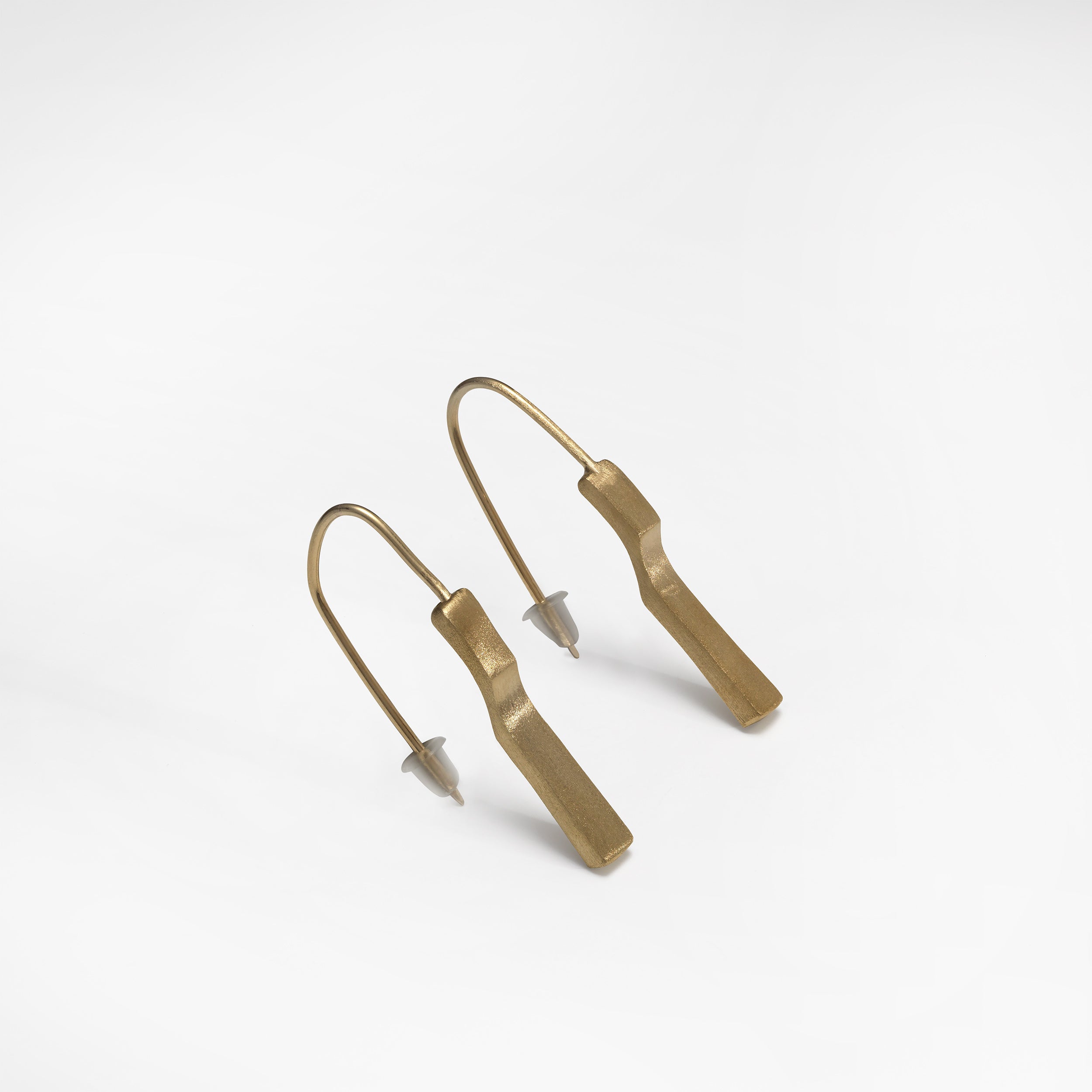 Boucles d'oreille Scala, plaquées or jaune brossée