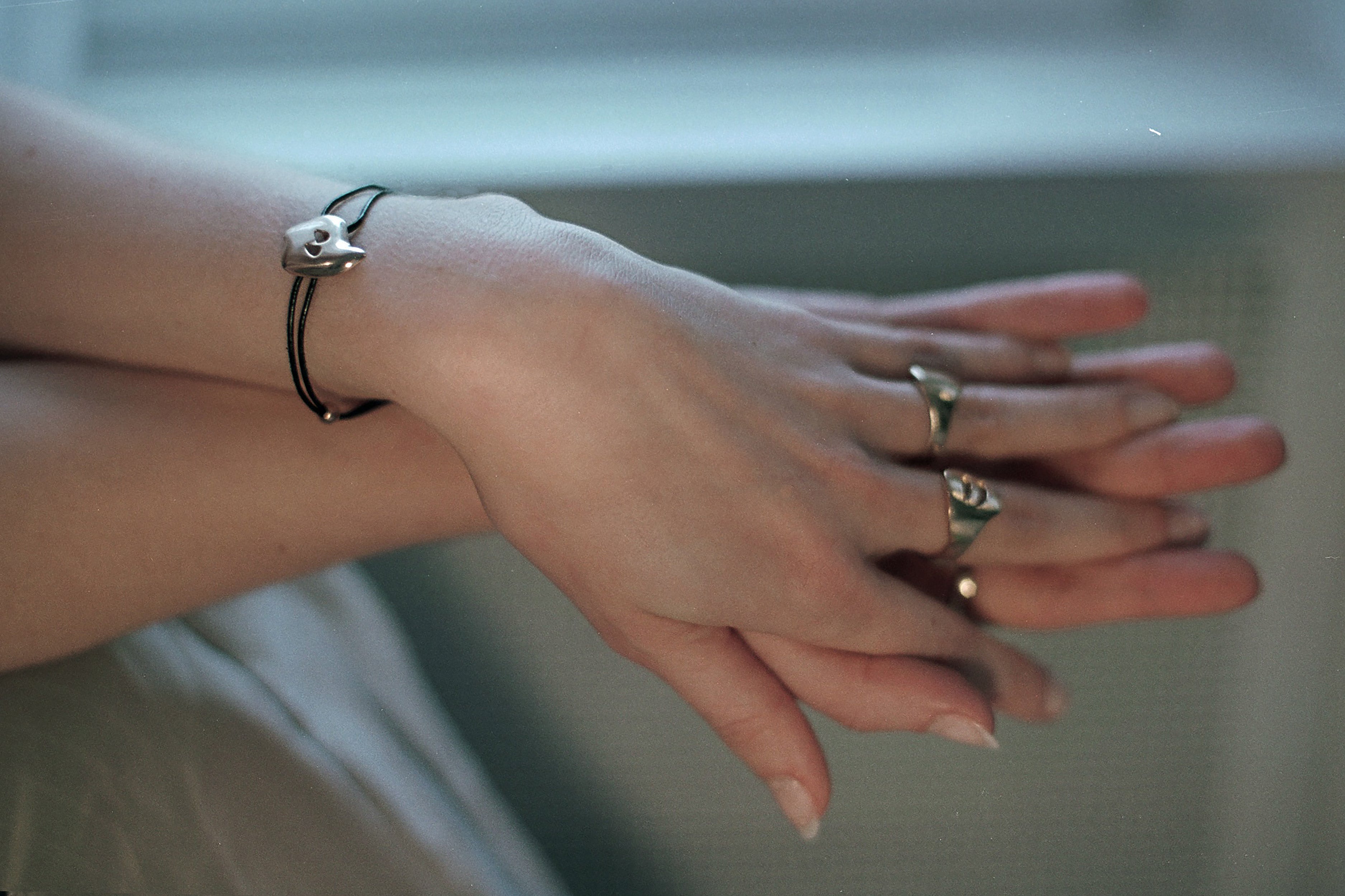 Goccia bracelet, shiny solid silver