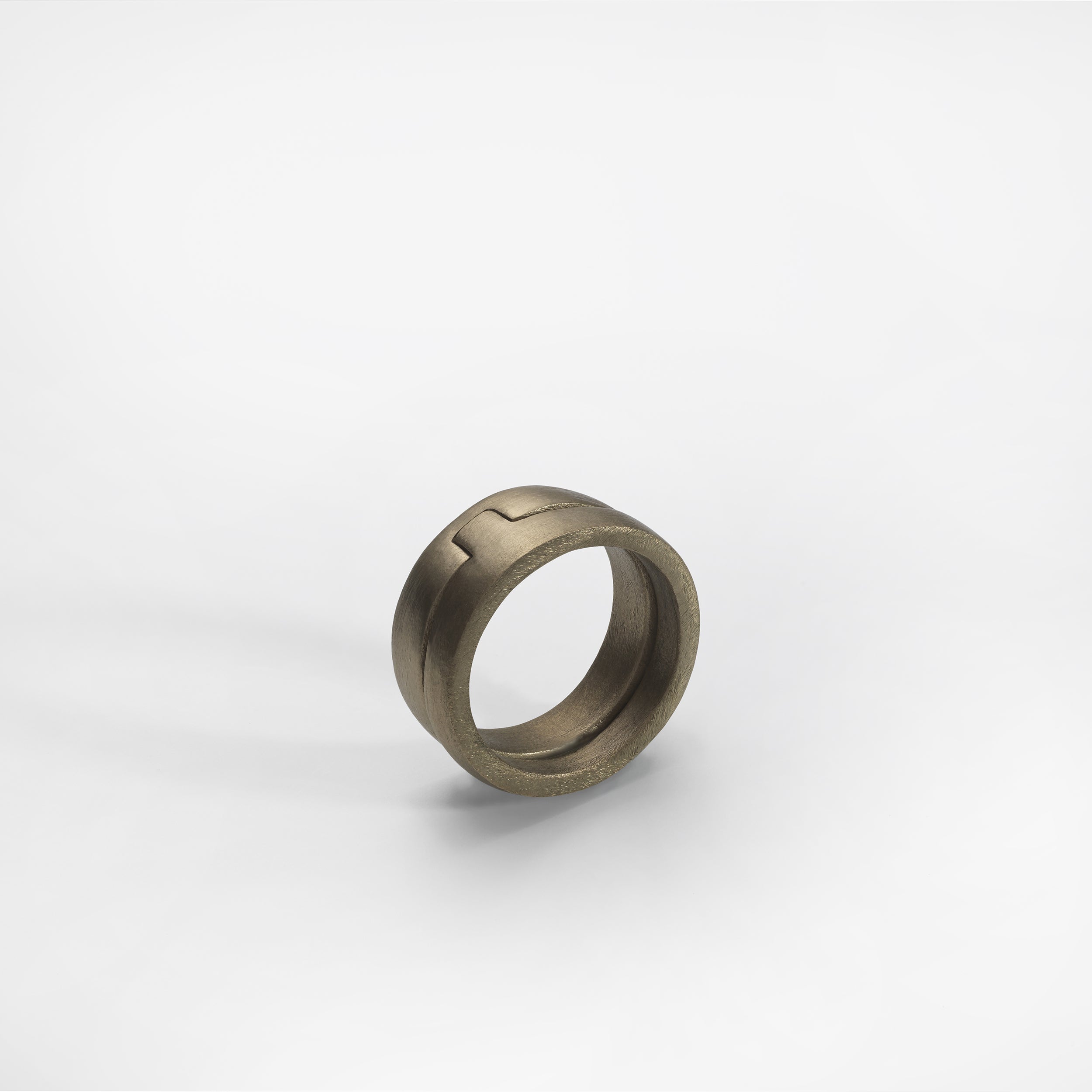 Puzzle ring, bronze brushed