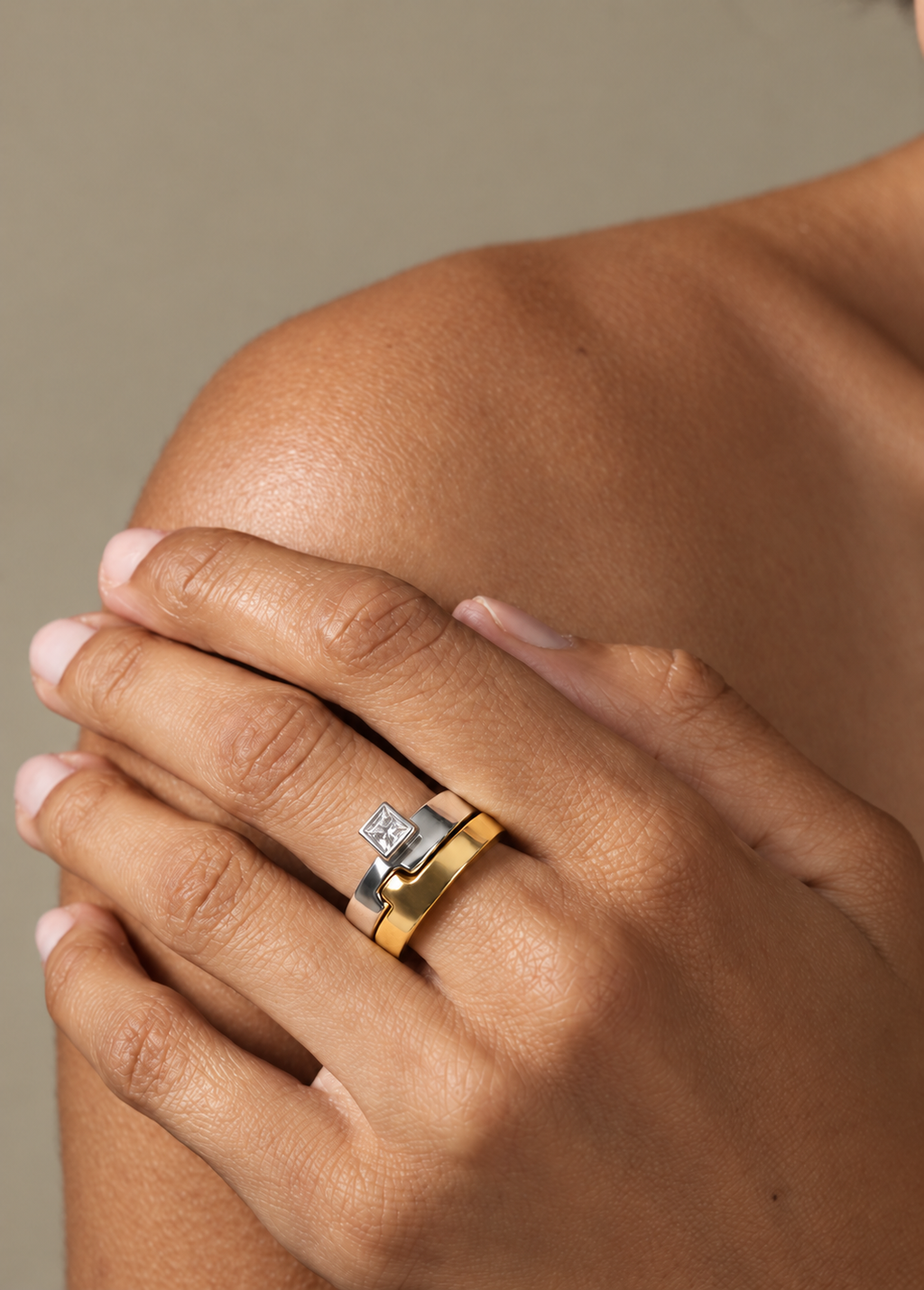 Bague Puzzle Bicolor, argent et plaquée or jaune, sertie d'un oxyde de zirconium